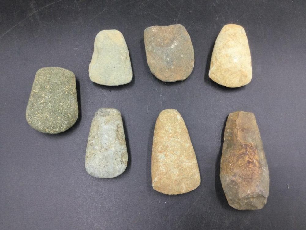 Lot 255: Artifacts