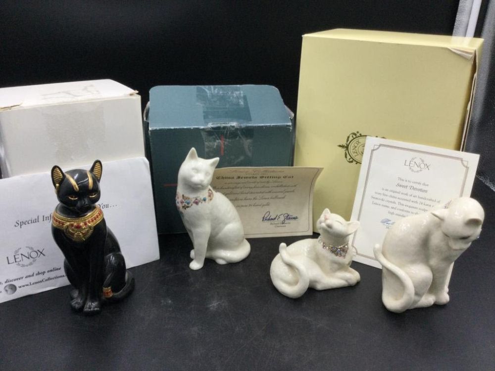 Lot 275: Lenox Cats