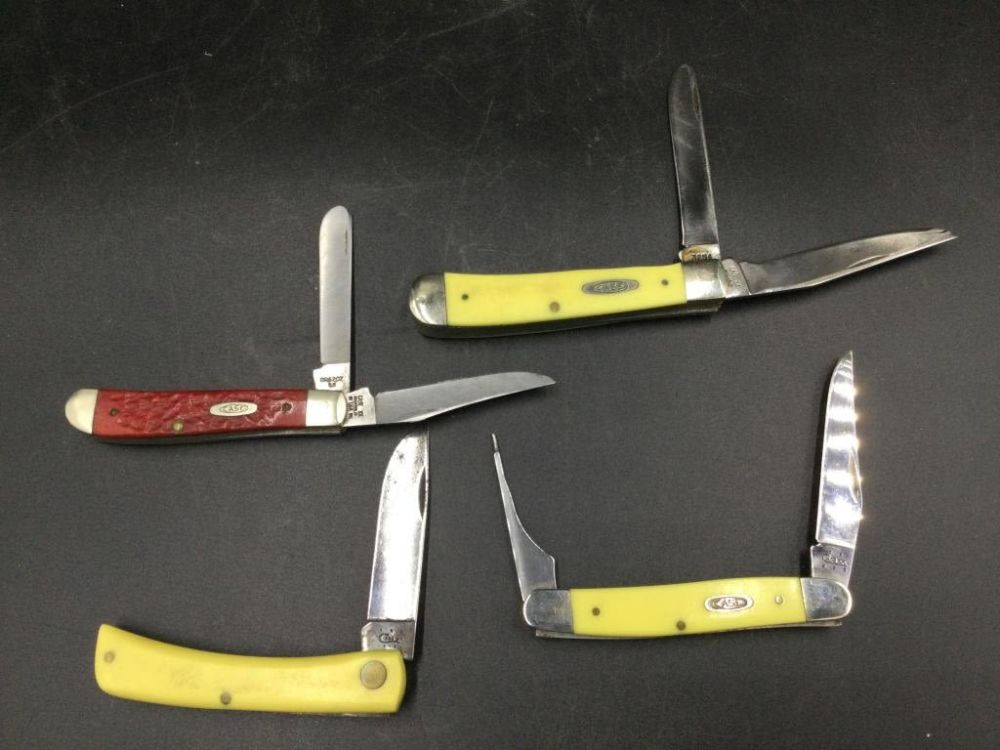 Lot 276: Vintage Buck Knives