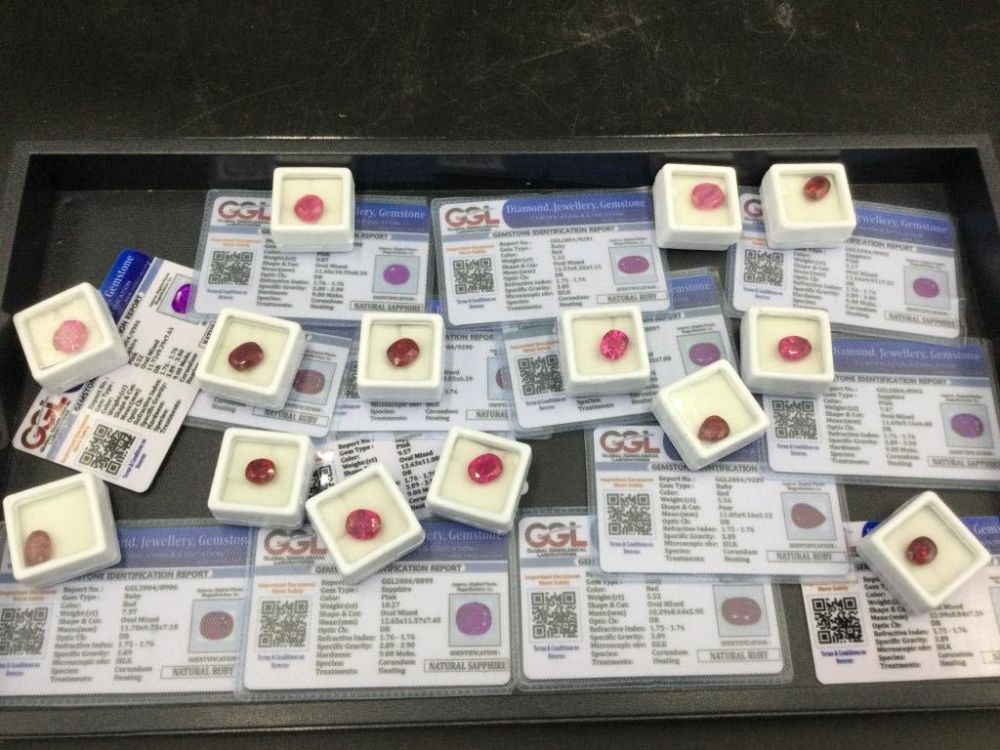 Lot 282: Gemtones