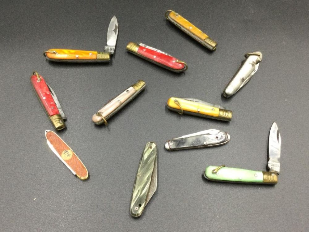 Lot 10: Vintage Pocket Knives