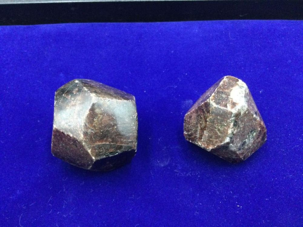 Lot 24: Garnets in the Rough