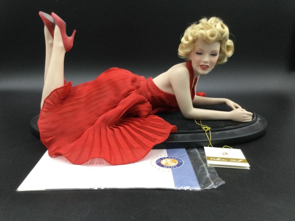 Lot 84: Franklin Mint Marilyn Monroe Porcelain Doll