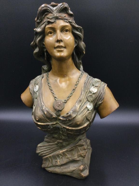 Lot 99: Antique Bust Statue "A Carli #142"