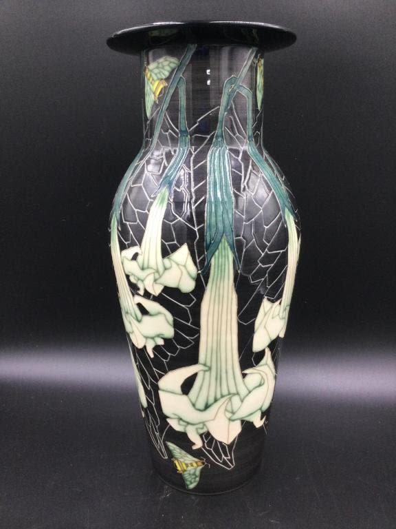 Lot 120: Dennis Chinaworks British Pottery Vase