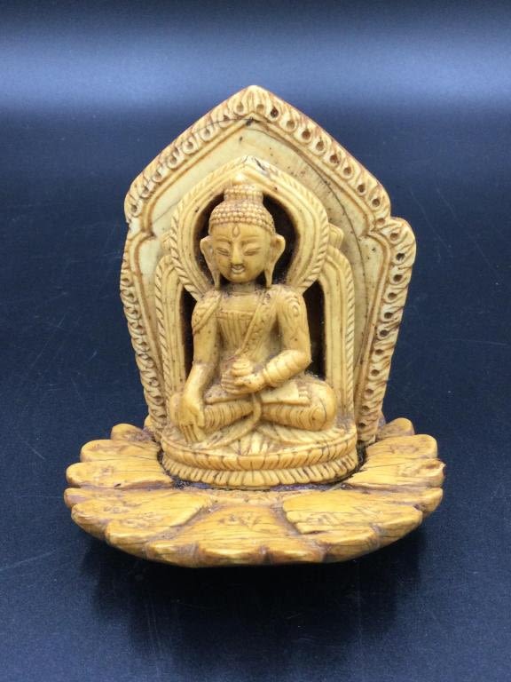 Lot 130: Vintage Early Buddha in temple