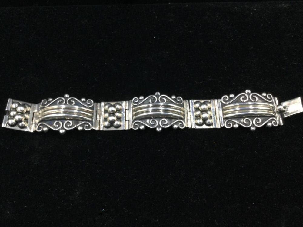 Lot 149: Sterling Bracelet
