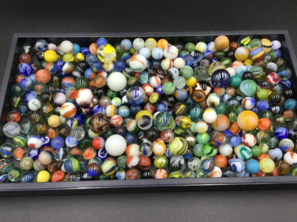 Lot 189: Vintage Marbles