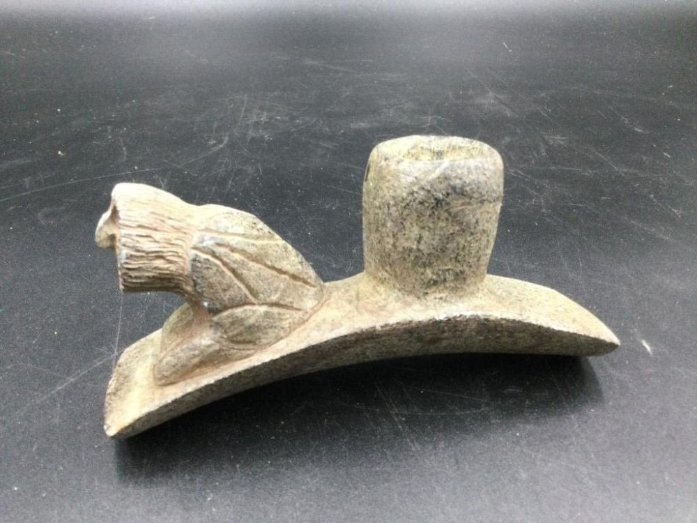 Lot 193: Carved  Pipe