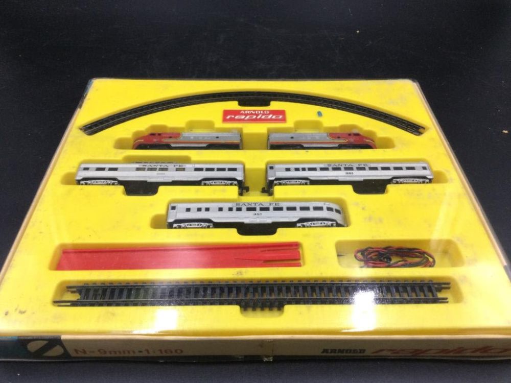 Lot 194: Arnold Rapido Train