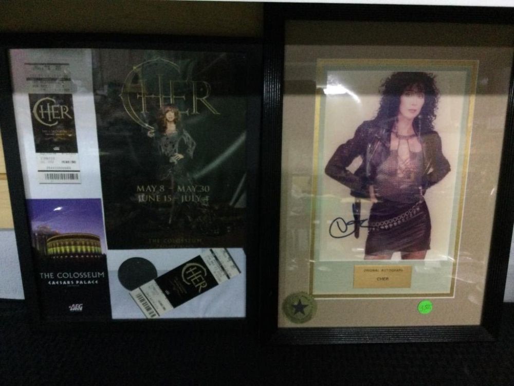 Lot 210: Autograph Cher
