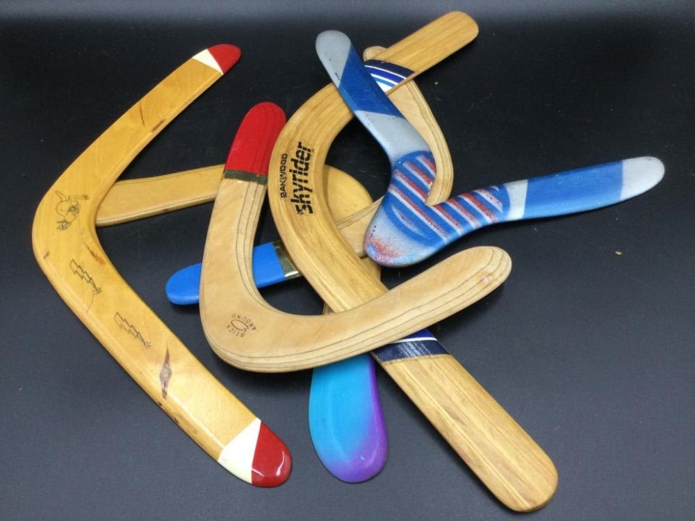 Lot 226: Boomerangs