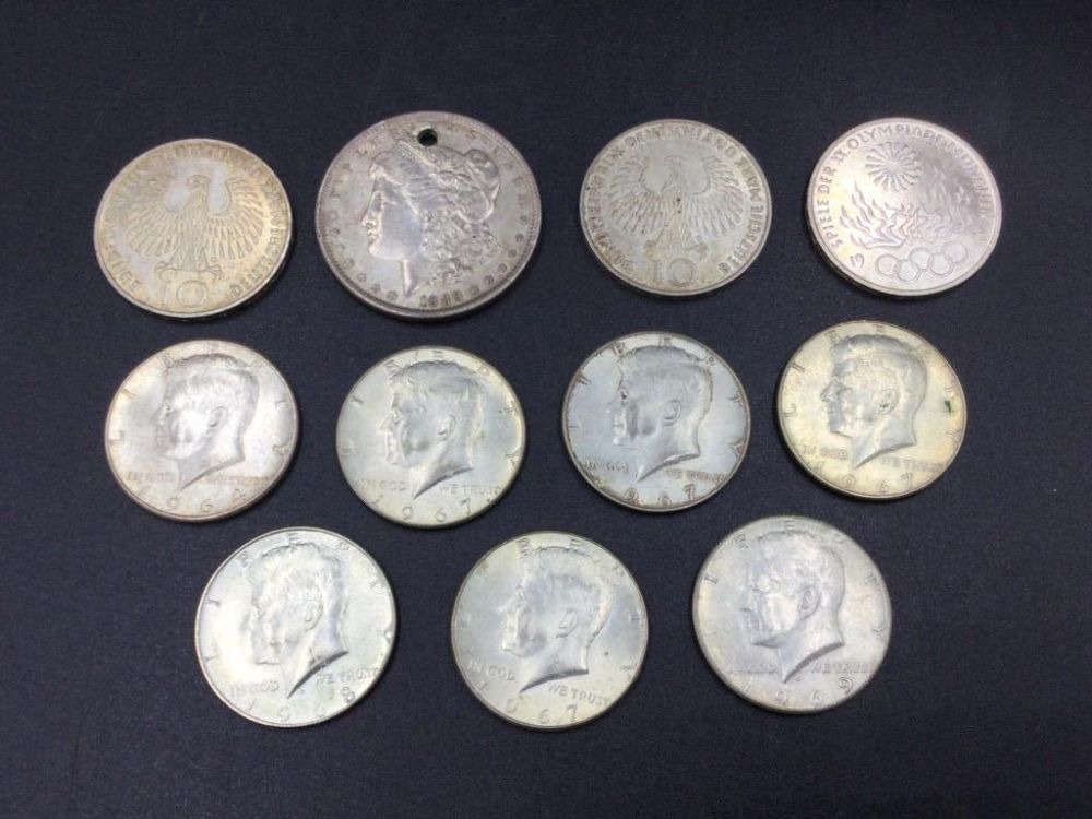 Lot 252: Silver Coins