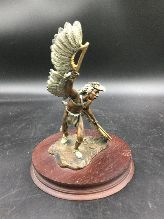 Lot 255: Legends Statue