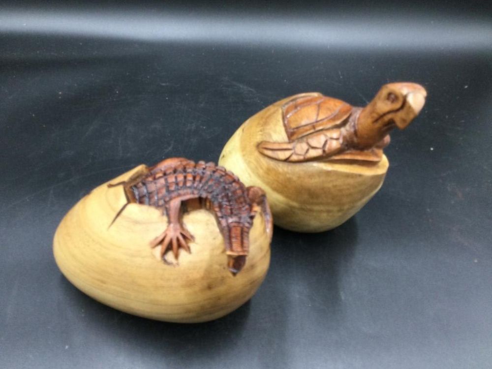 Lot 256: Carved Wood
