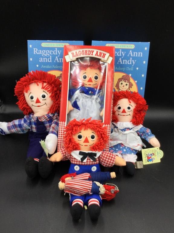 Lot 258: Raggedy Ann & Andy