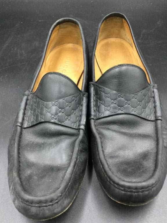 Lot 270: Gucci Men Leather Loafers