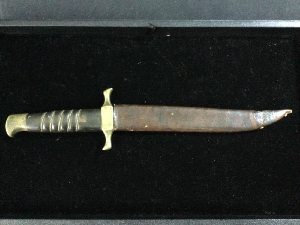 Lot 30: Vintage Knife