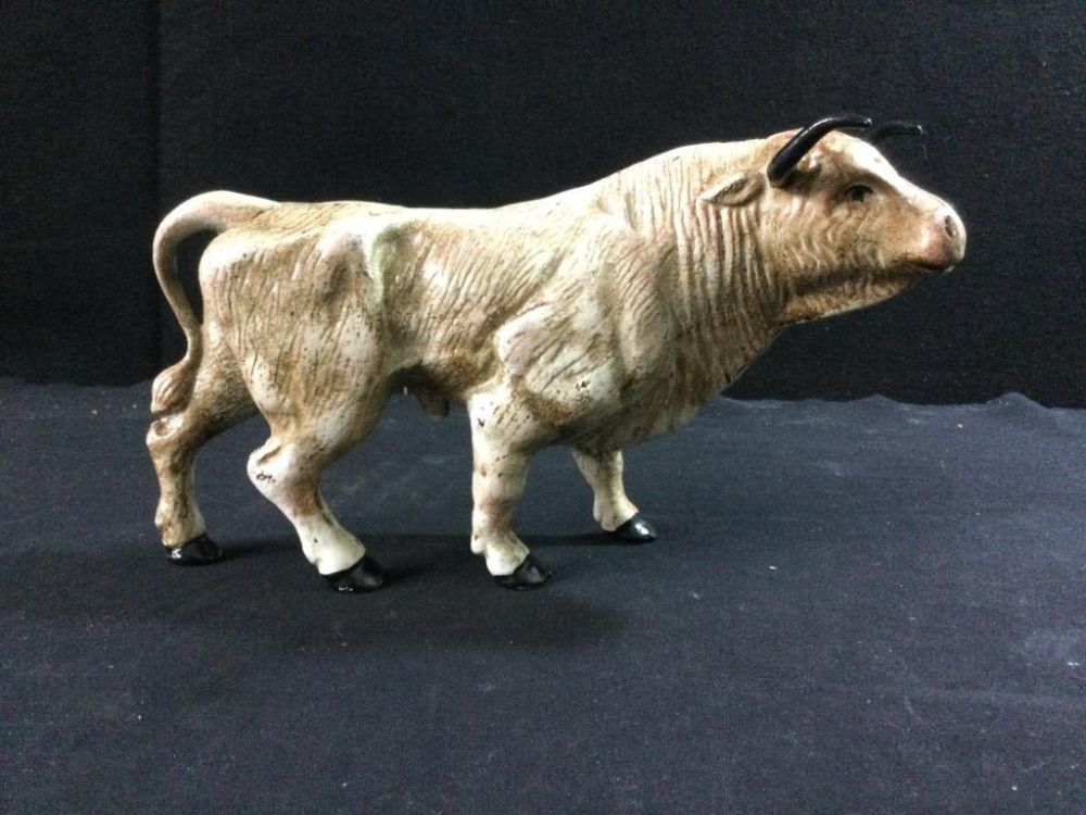 Lot 46: Cast Iron Bull