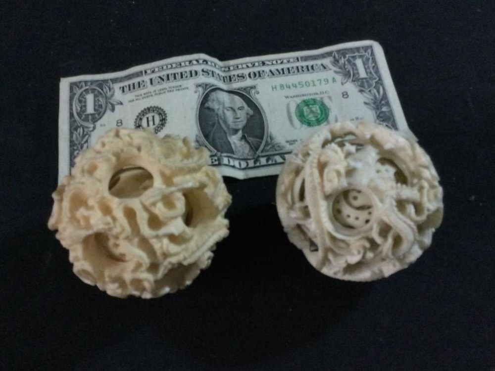 Lot 68: Puzzle Balls