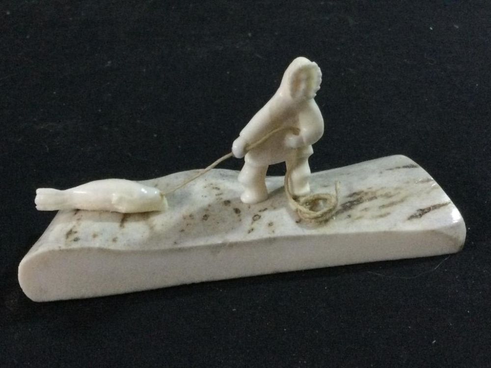 Lot 70: Alaskan Carved Piece