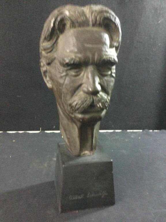 Lot 75: Vintage Sculpture "Leo Cherene"