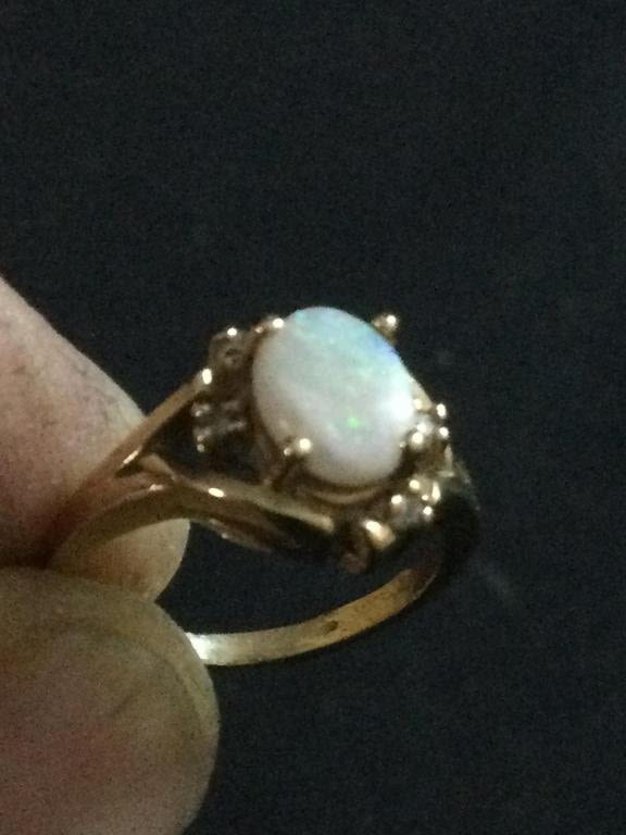 Lot 94: 14Kt Gold Ring w/Opal