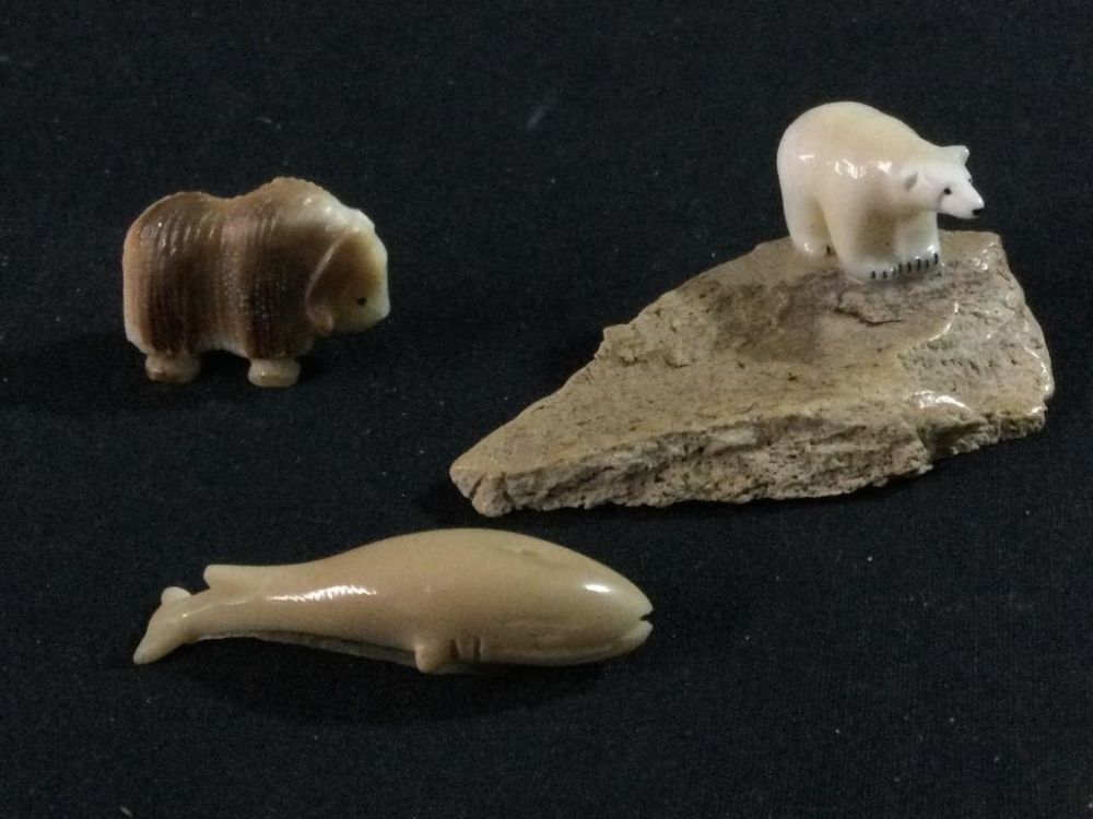 Lot 125: Alaskan Carved Lot
