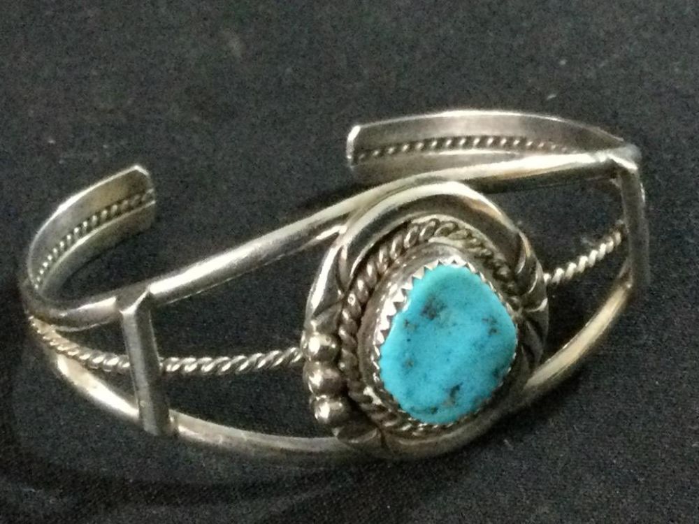 Lot 144: Navajo Cuff Bracelet