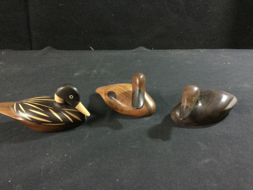 Lot 149: Miniature Duck Decoys