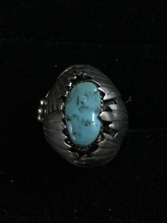 Lot 163: Silver Navajo Ring