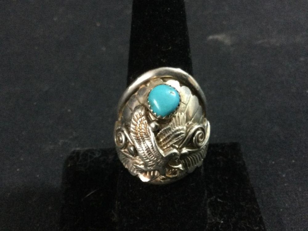 Lot 188: Silver Navajo Ring