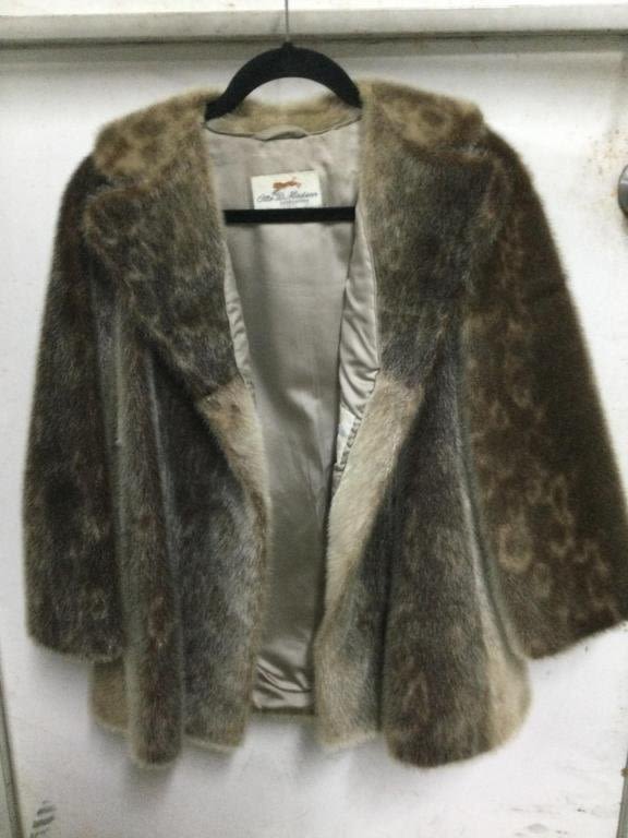 Lot 204: Leopard Seal Coat