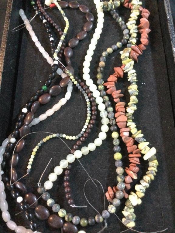 Lot 224: Gemston Beads