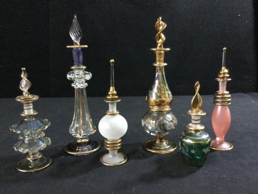 Lot 4: Glass Perfume Bottles