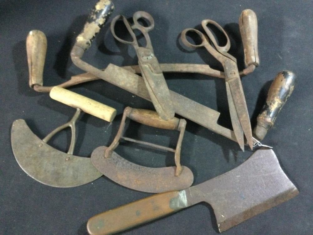Lot 65: Vintage Utensils