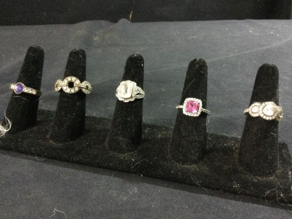 Lot 89: Sterling Rings
