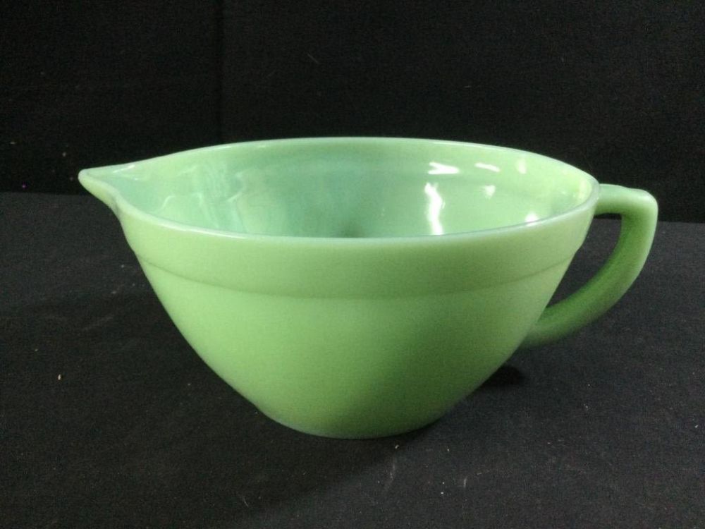 Lot 117: Jadite Mixing Bowl