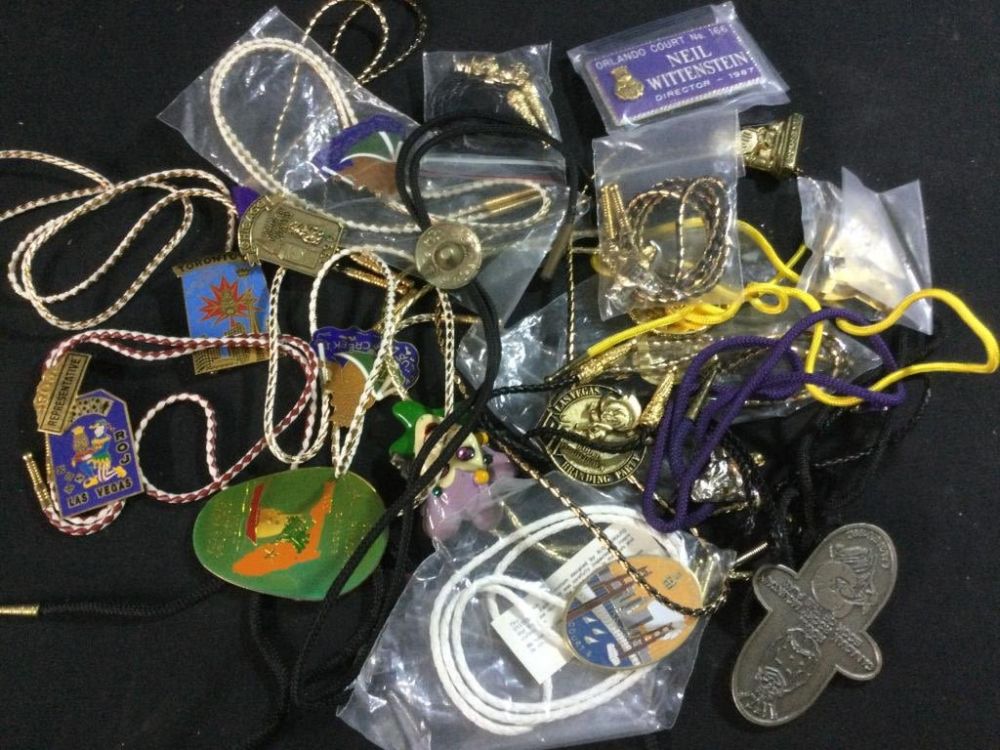 Lot 126: Mix Lot of Shriner Items