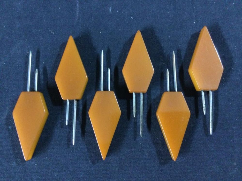Lot 220: Bakelite Corn Holders