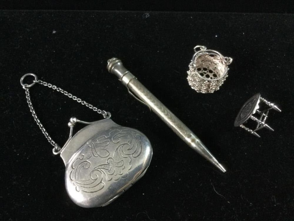 Lot 22: Sterling Items
