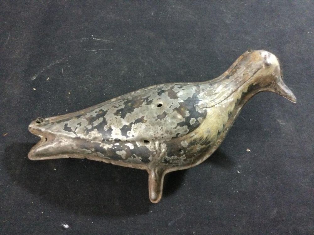 Lot 31: Antique Aluminum Dove Decoy
