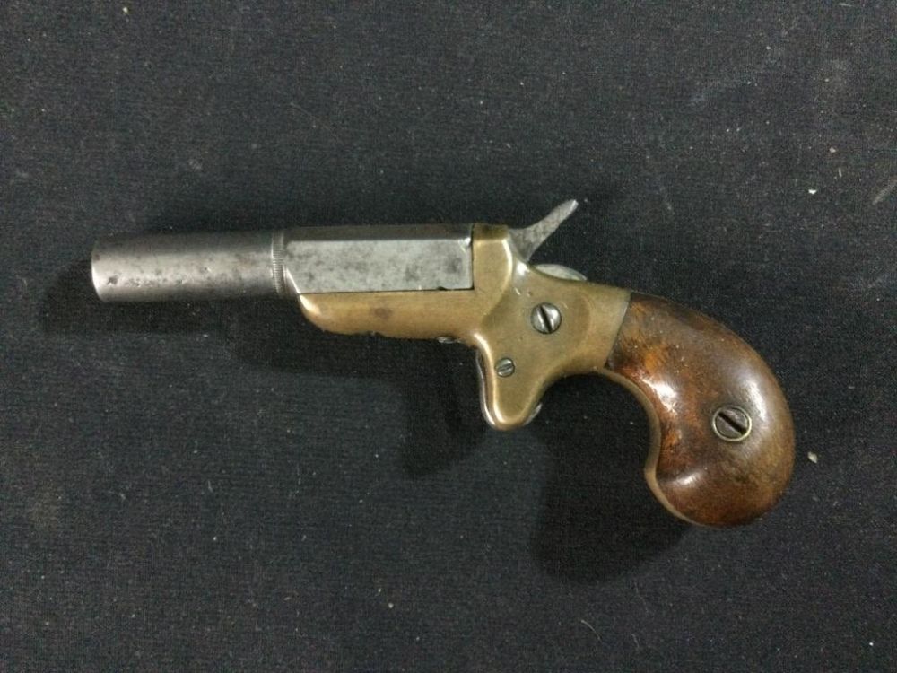 Lot 39: Vintage Derringer