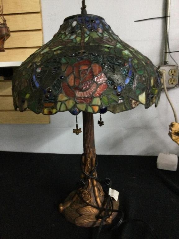 Lot 59: Tiffany Style Dragon Fly Stain Glass Lamp