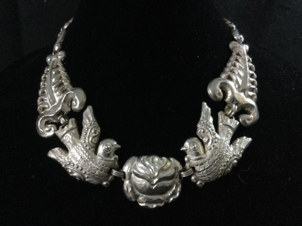 Lot 63: Vintage Sterling Necklace/Choker