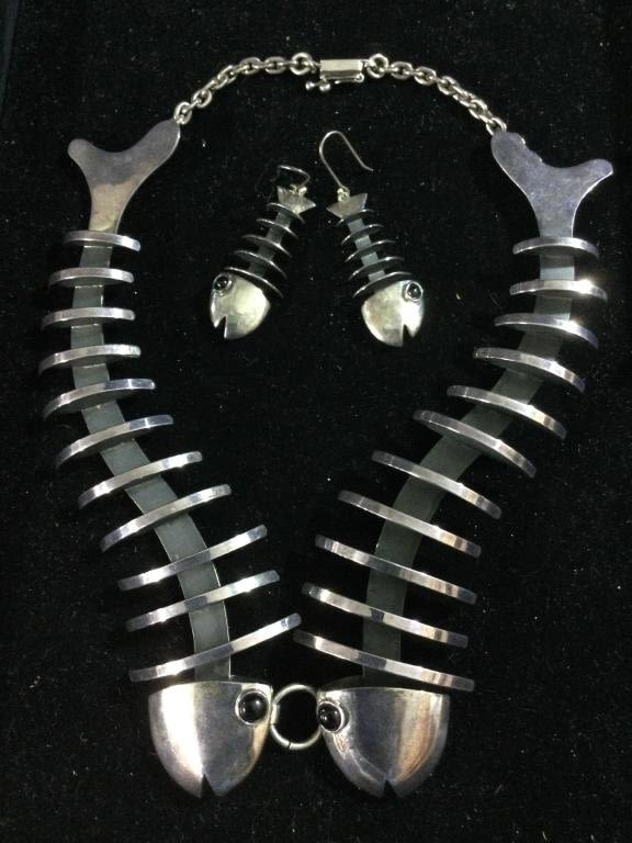 Lot 91: Sterling designer Fish Bone Necklace & Earrings