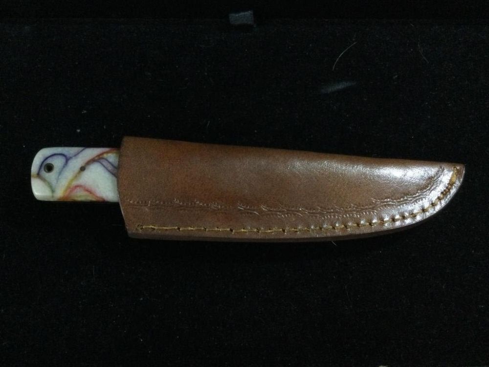 Lot 103: Knive