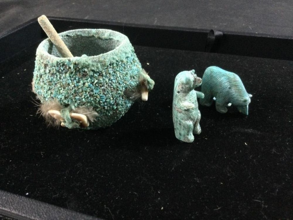 Lot 125: Jade Fetish & Bowl
