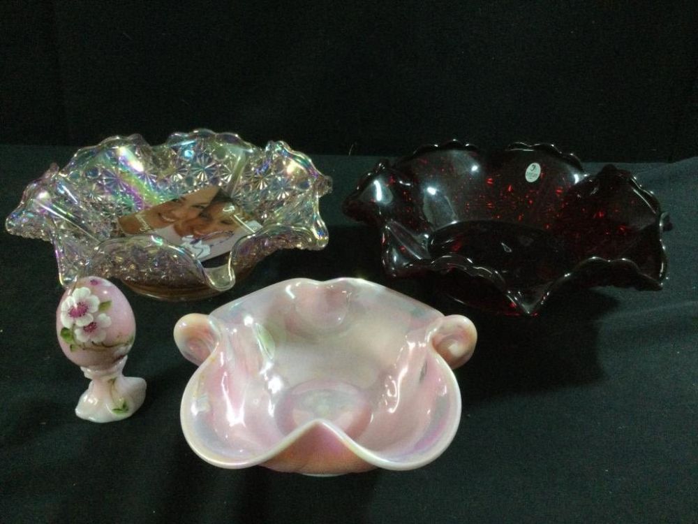 Lot 133: Fenton Glassware
