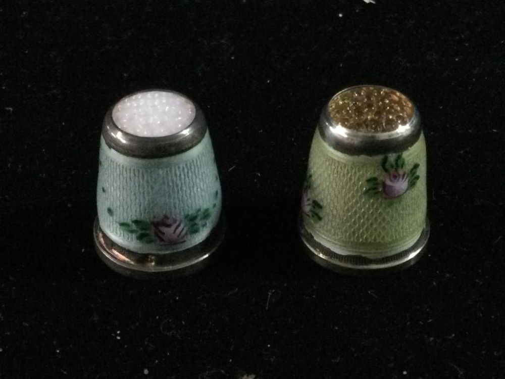 Lot 211: Sterling Thimbles